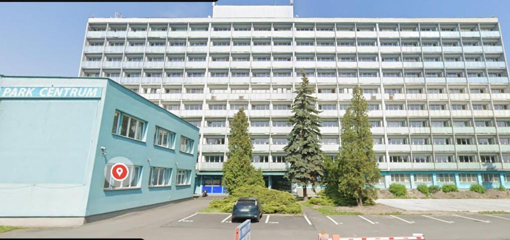 Parkcentrum Lowcost Hotel Near Center Of Ostrawa Zewnętrze zdjęcie
